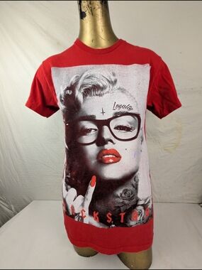 Marilyn Monroe Buddy Holly Rockstar Mashup Red Tee Popular Poison Small